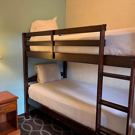 Americas Best Value Inn - Пендлтон Экстерьер фото