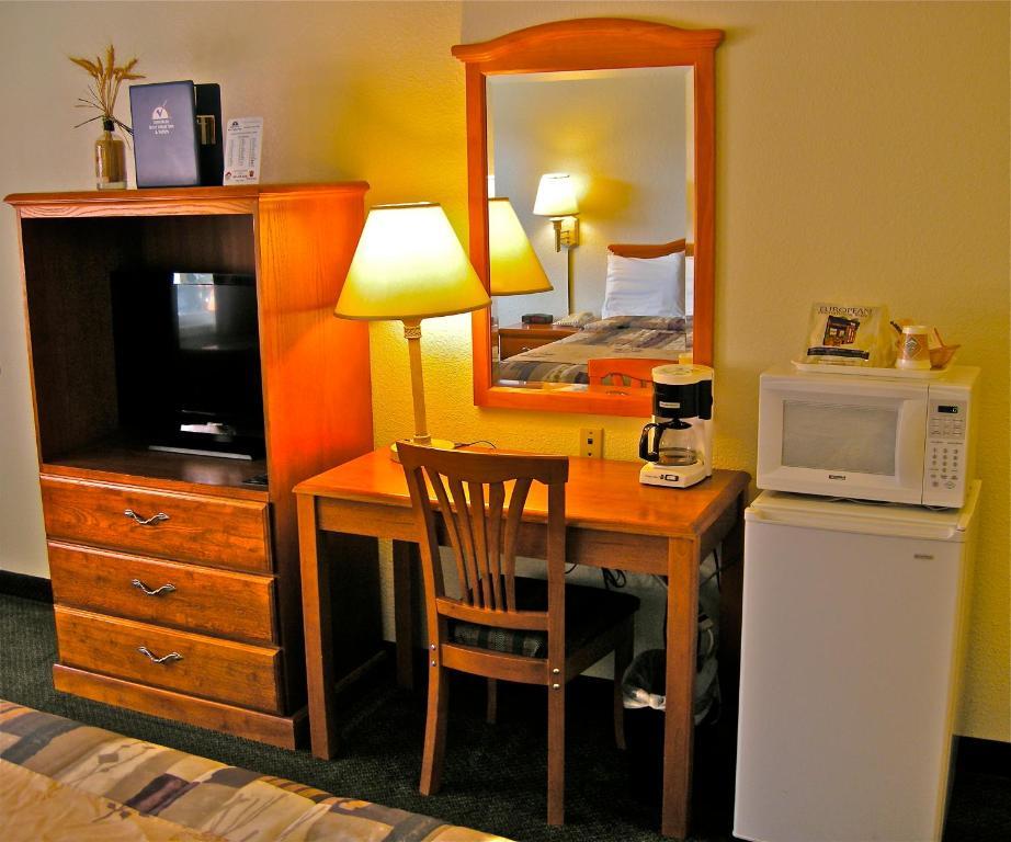 Americas Best Value Inn - Пендлтон Экстерьер фото