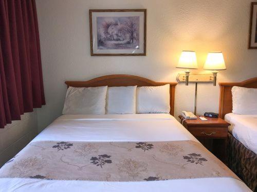 Americas Best Value Inn - Пендлтон Экстерьер фото